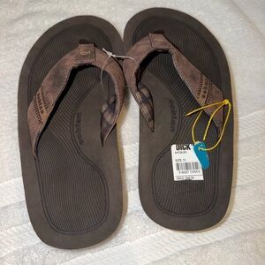 NWT Cobian ARV 2 Trek Men's sandals size 8